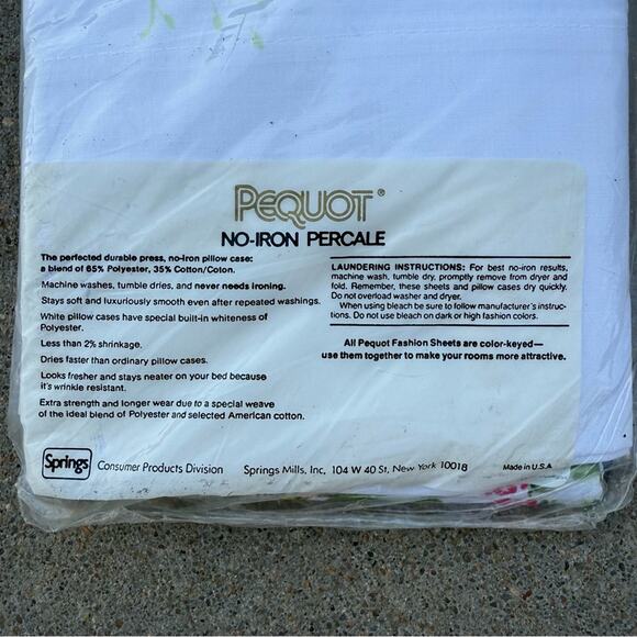 VTG Pequot Spring Floral Standard Size Pillow Cases TWO New in Package - Picture 5 of 5